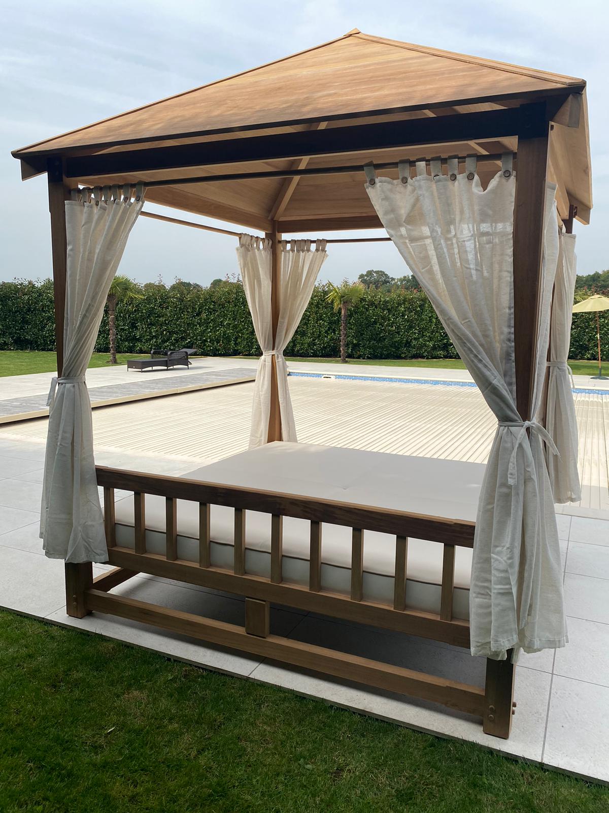 Robinson Bespoke - Iroko Balinese Beds