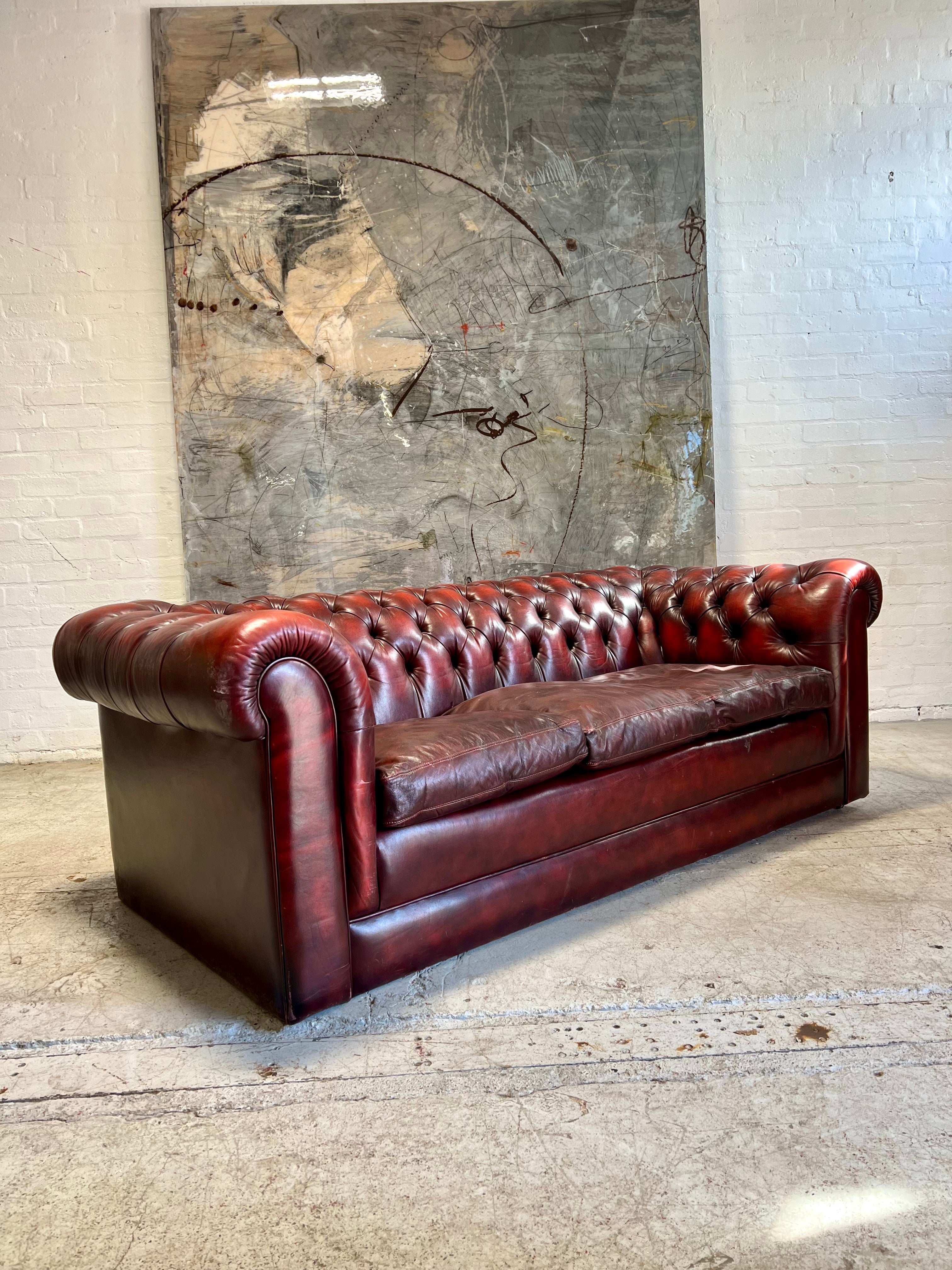 An Excellent Twice Loved Leather Chesterfield 3 Piece Suite with Coil Sprung Seats