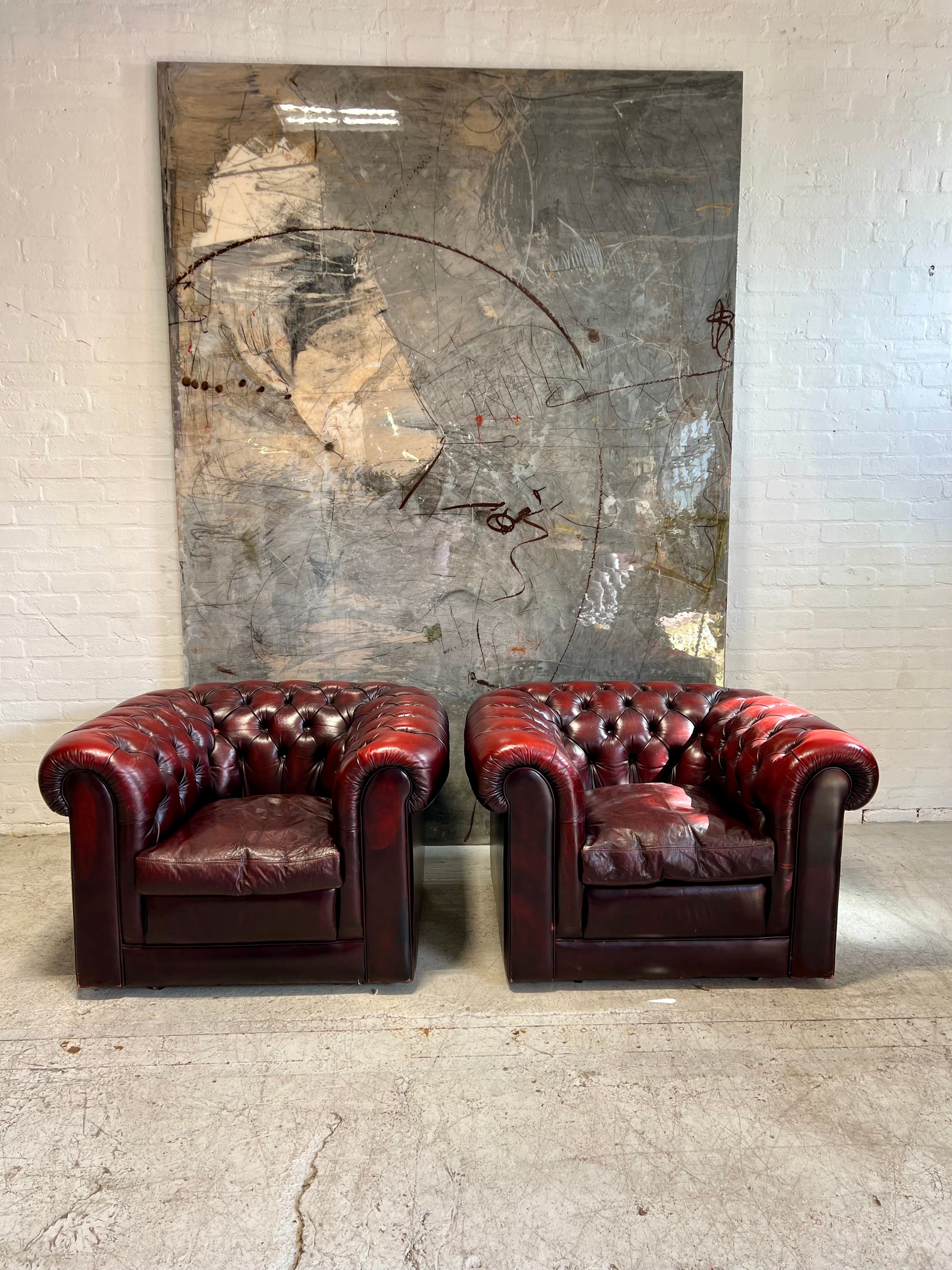 An Excellent Twice Loved Leather Chesterfield 3 Piece Suite with Coil Sprung Seats