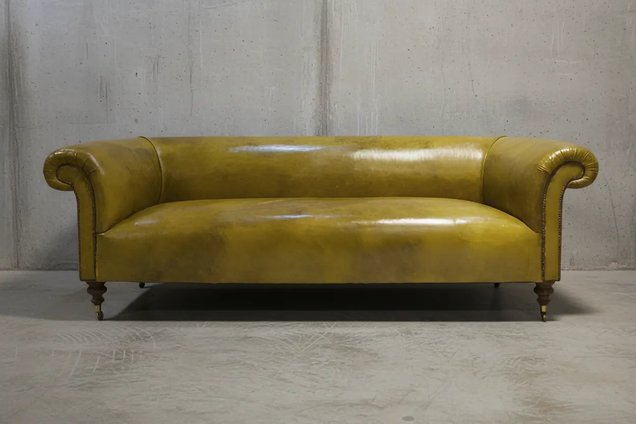 unbuttoned leather chesterfield sofa 