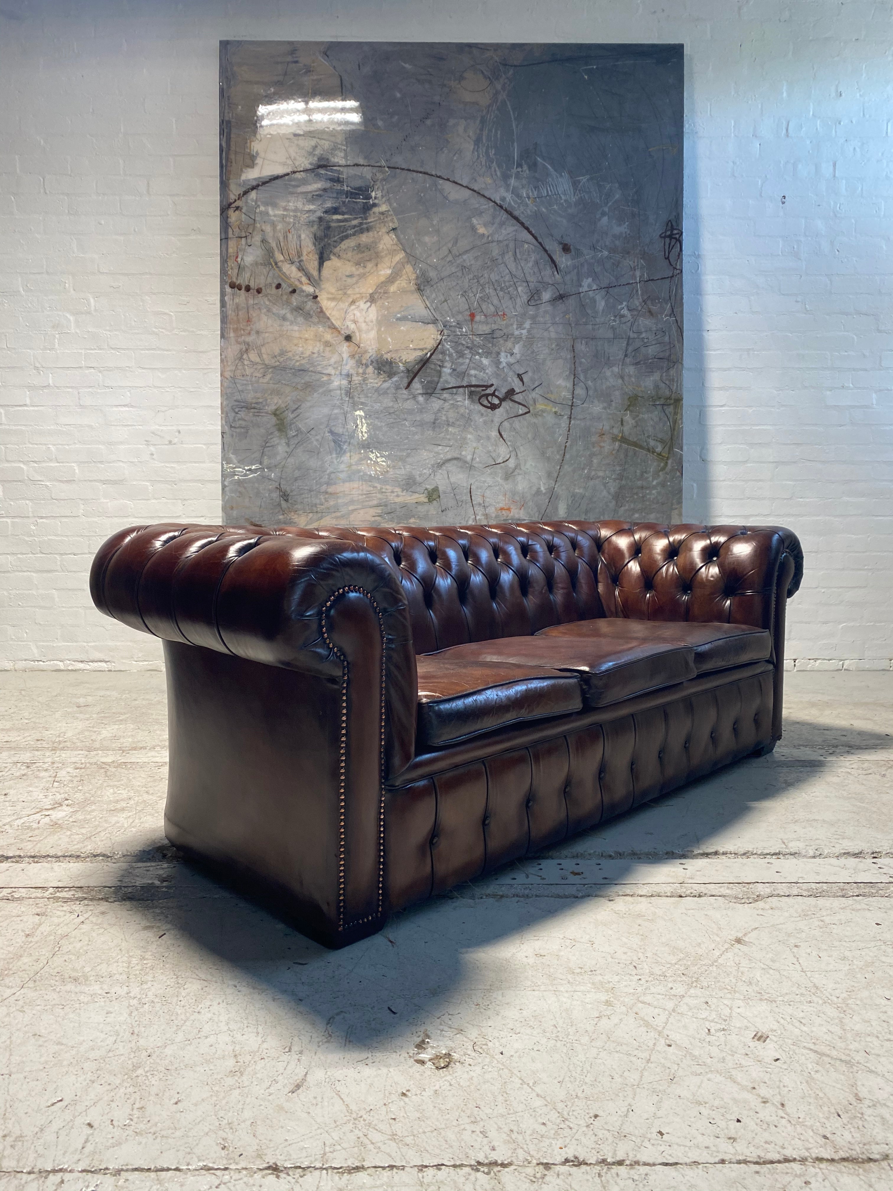 A Very Good Vintage MidC Chesterfield in Rich Browns