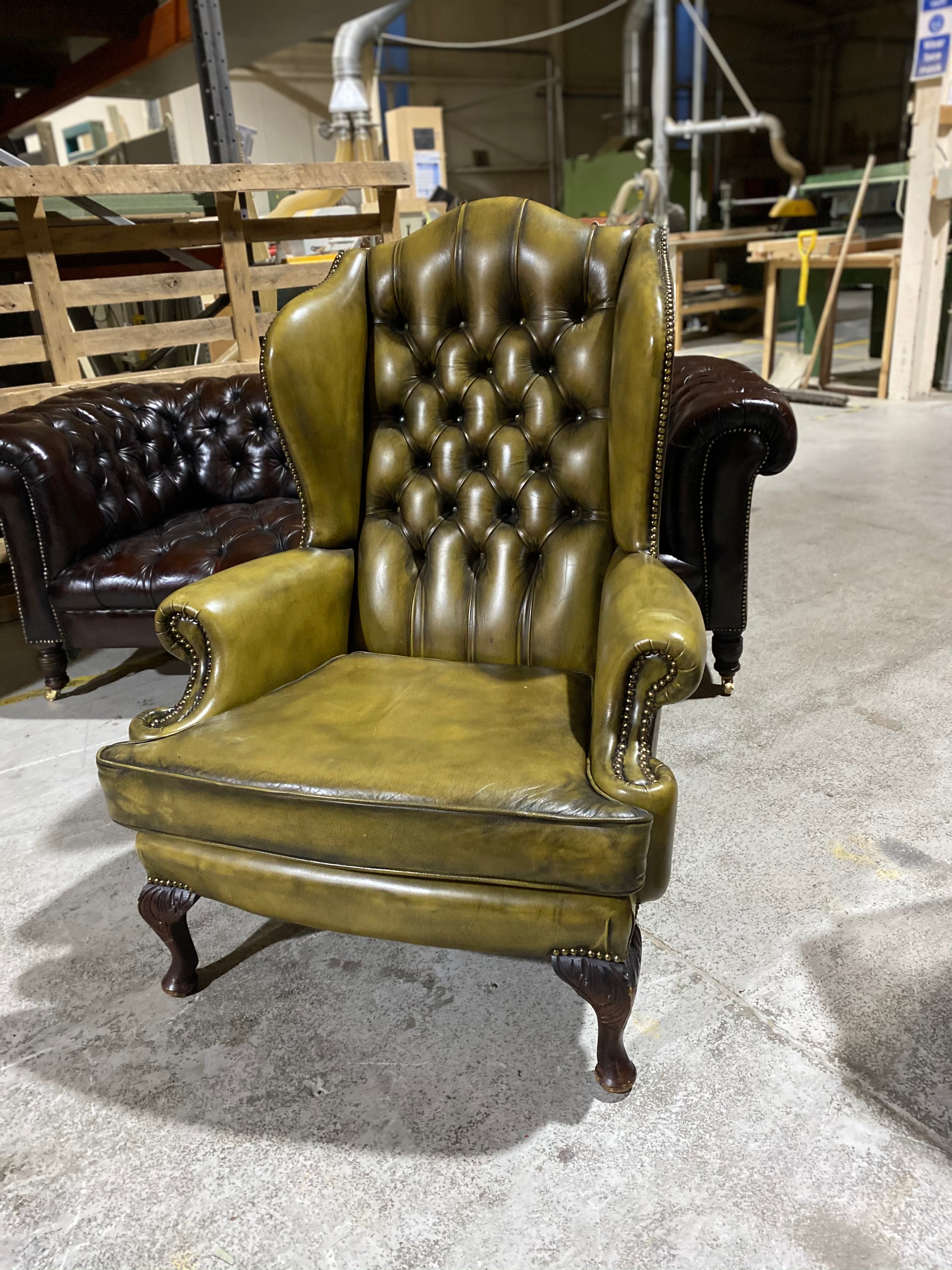 Exceptionally Smart MidC Gentleman’s Wing Chair