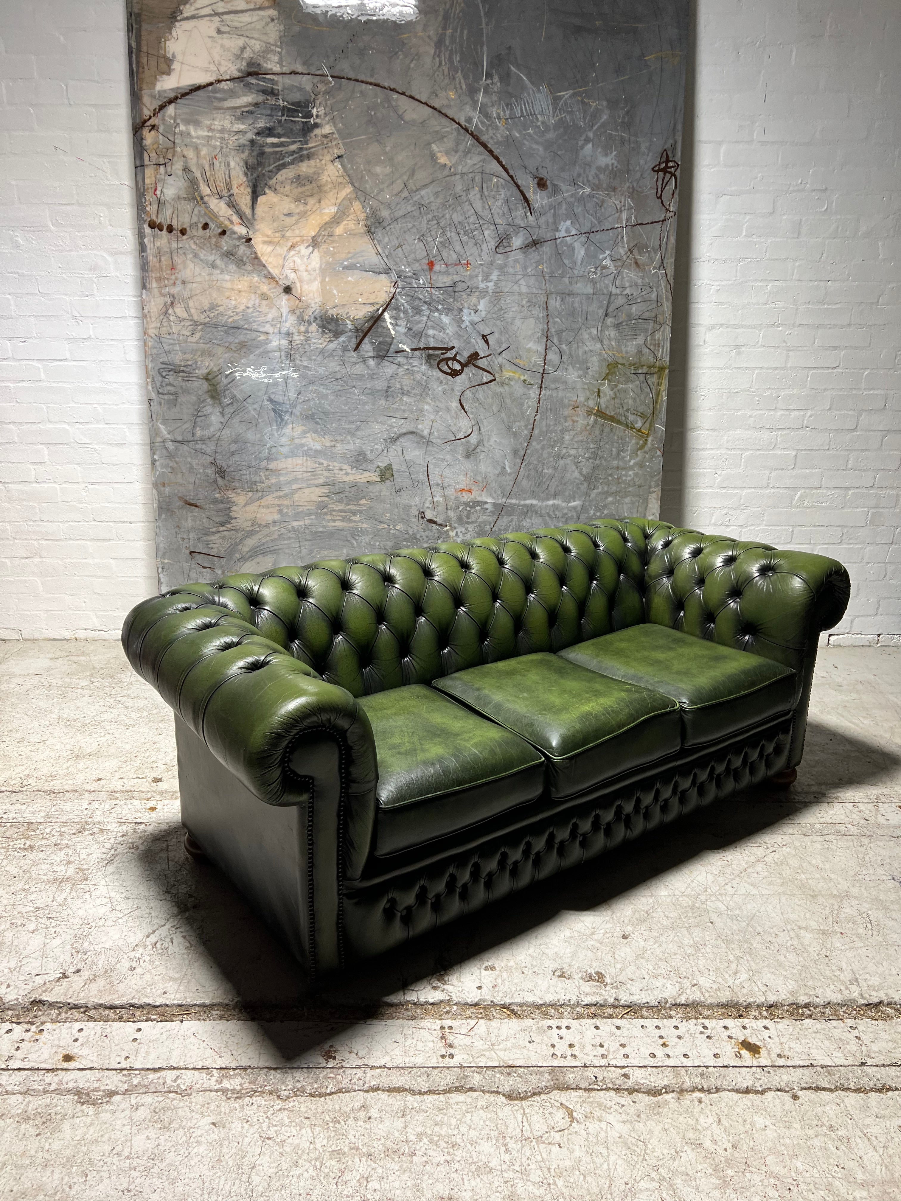 Lovely Twice Loved Forest Green Leather Chesterfield 3 Seat Sofa