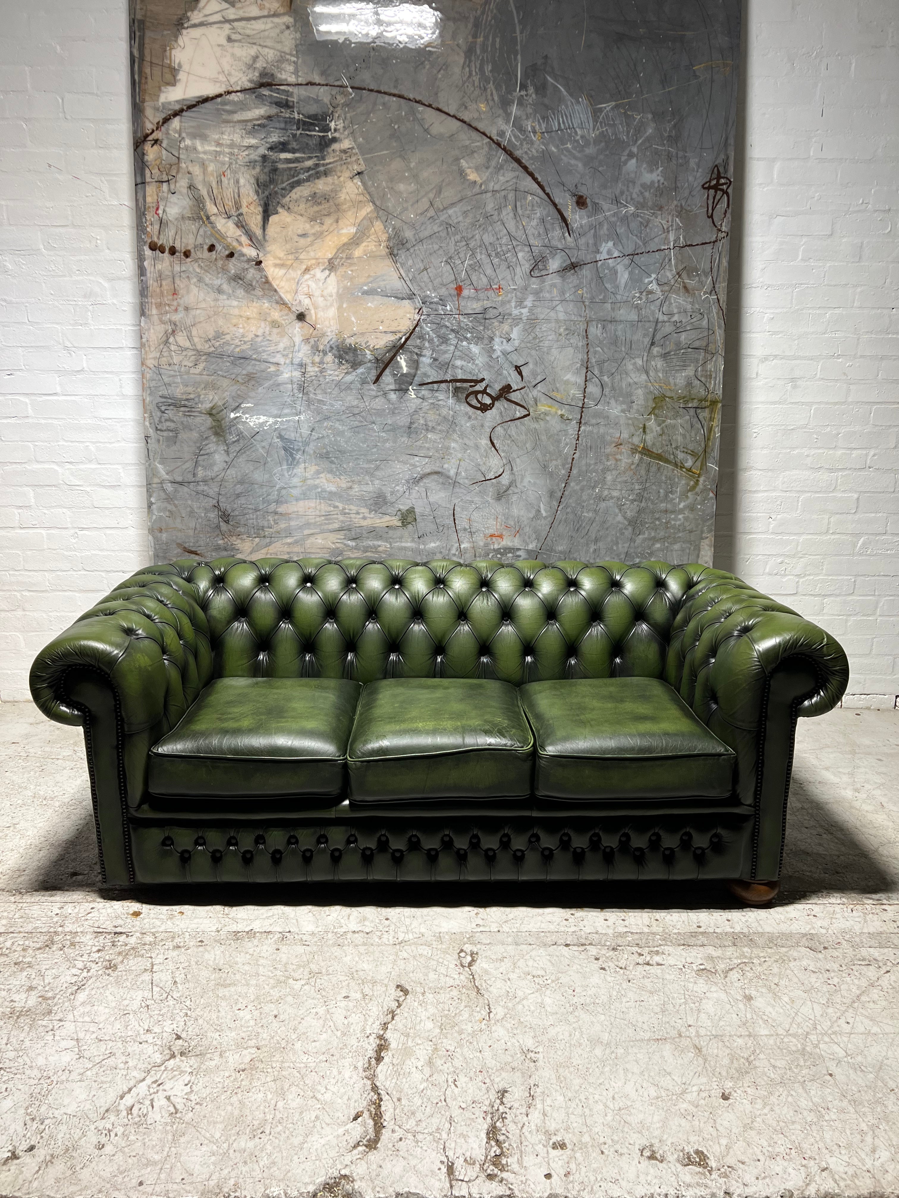 Lovely Twice Loved Forest Green Leather Chesterfield 3 Seat Sofa