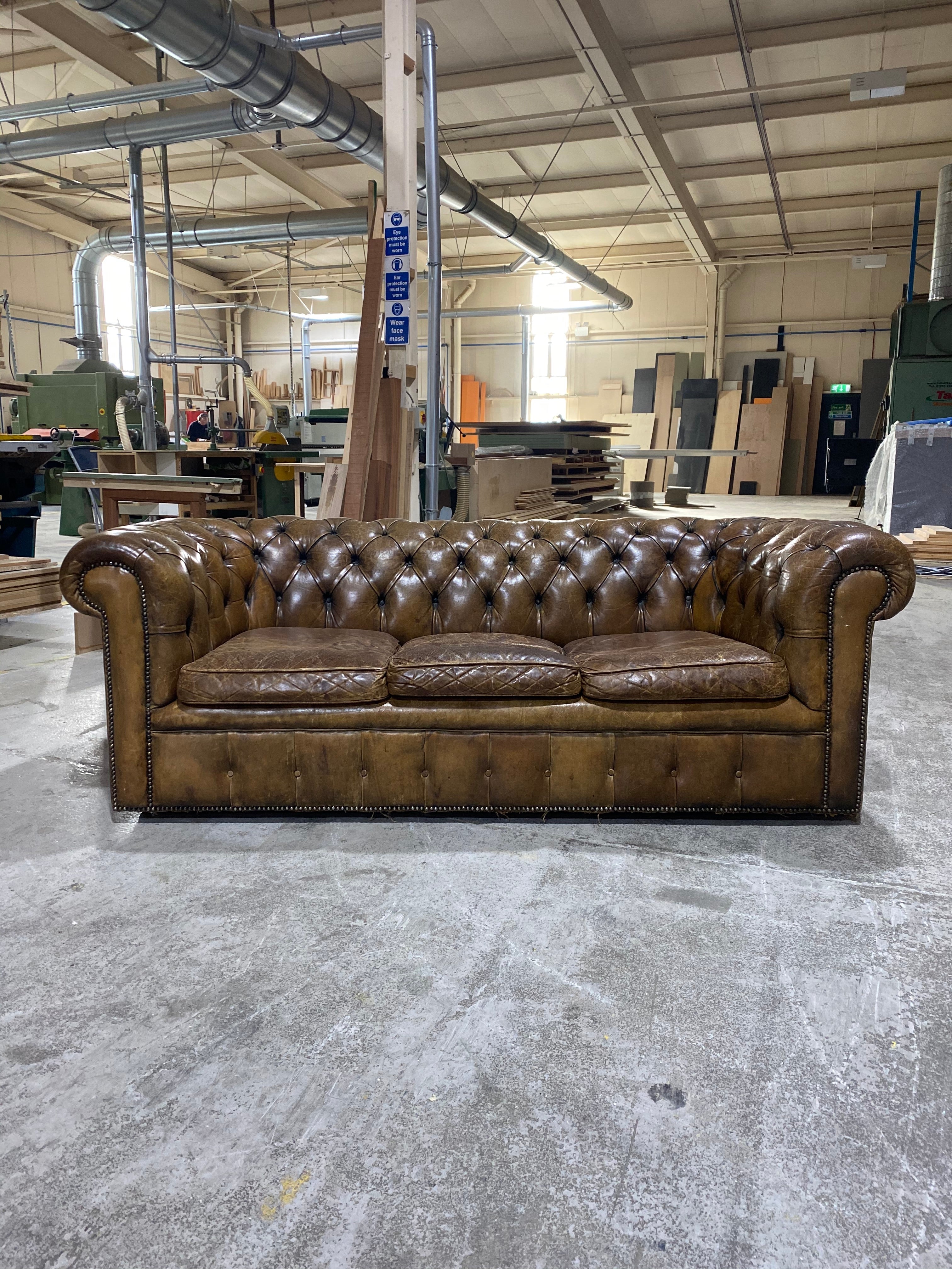 A Very Good MidC Chesterfield in Original Leather