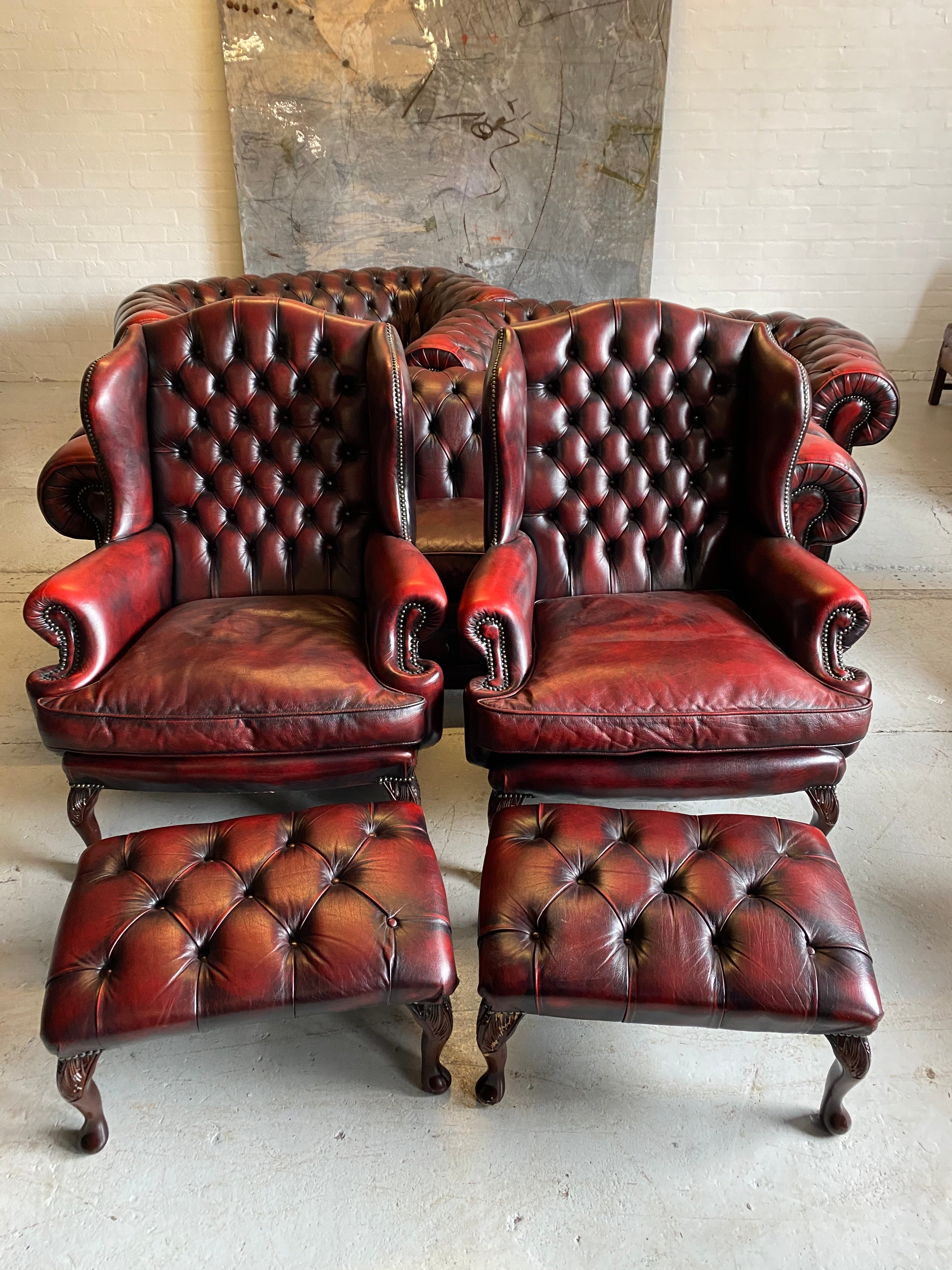 An Exceptionally Good 5 Piece Chesterfield Suite