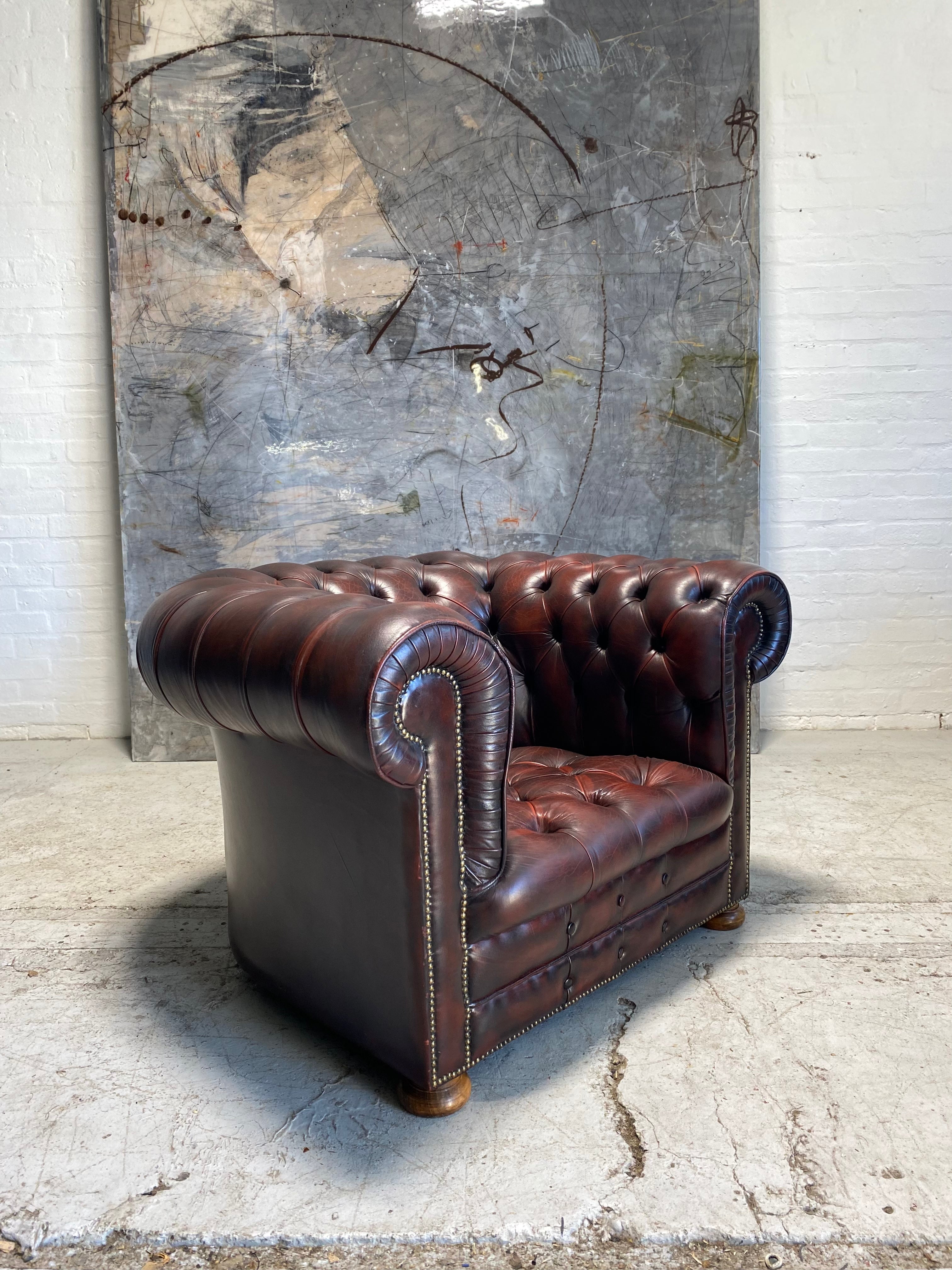 Very Good Vintage MidC Chesterfield Club Chair