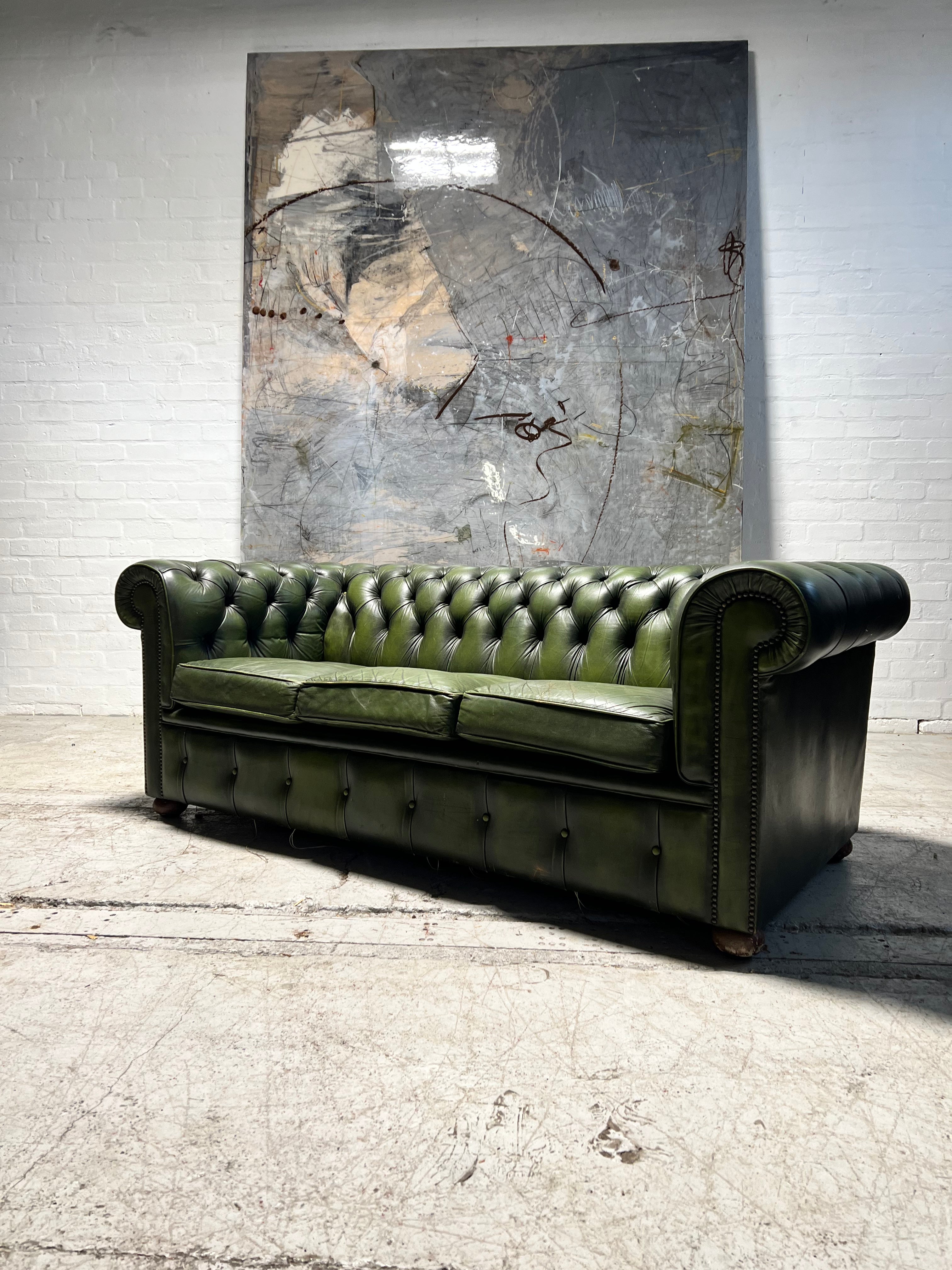 Very Smart Green Leather Chesterfield Sofa by Millbrook