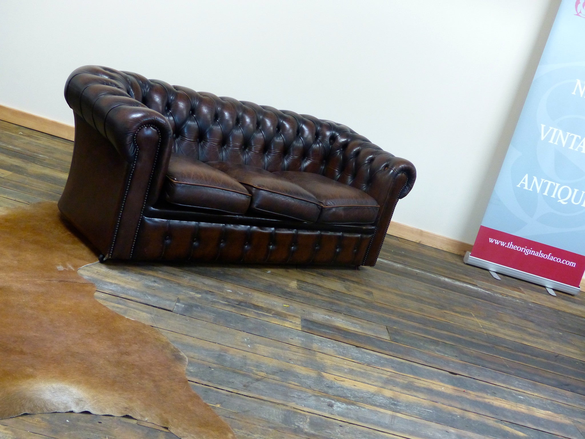OXBLOOD LEATHER THREE SEATER
