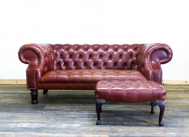 THE DEVONSHIRE SOFA : CHESTNUT RED