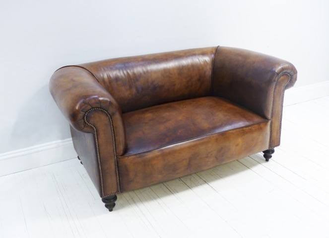 THE WILMINGTON UNBUTTONED SOFA