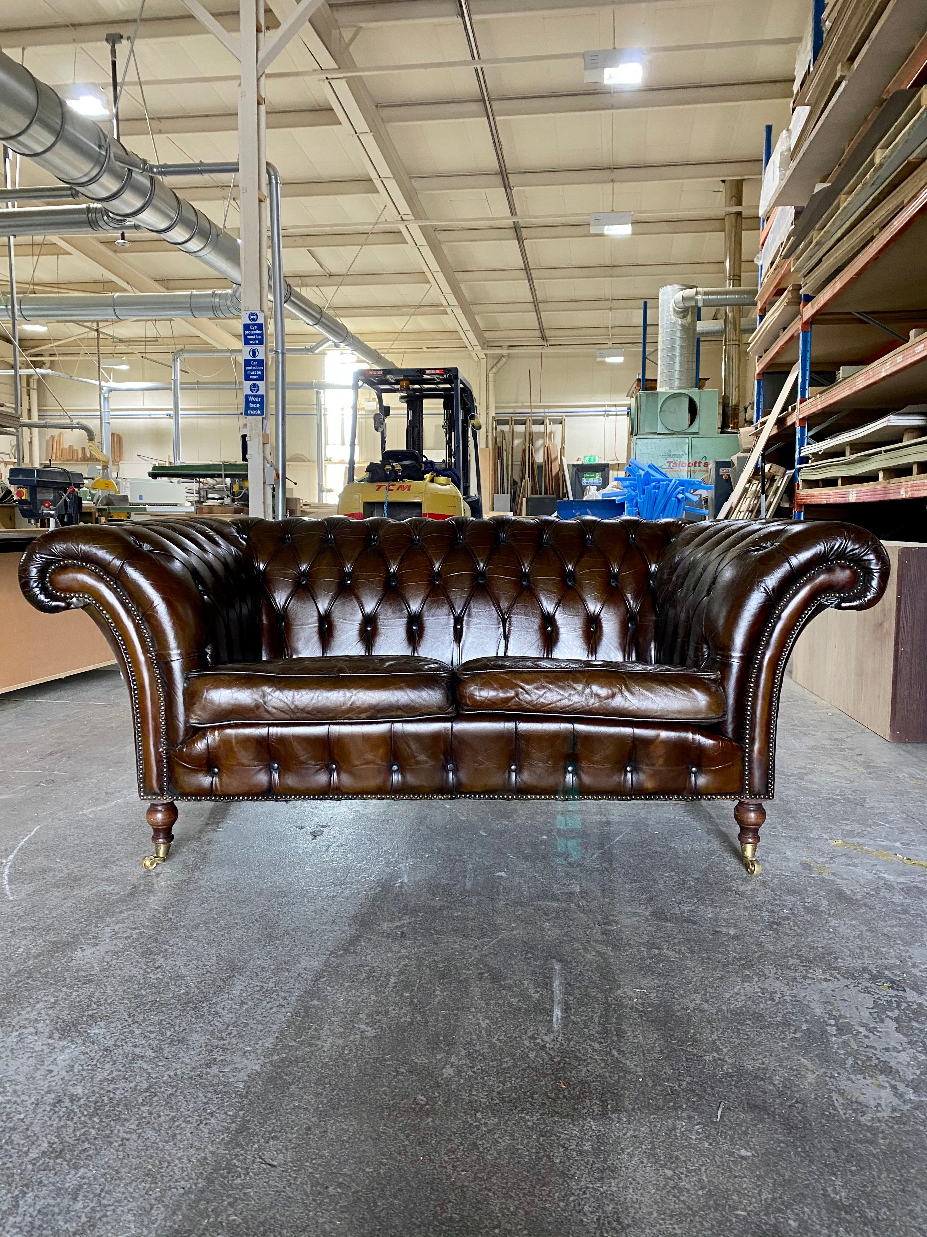 A Very Elegant 2 Seat Vintage Leather Chesterfield Sofa