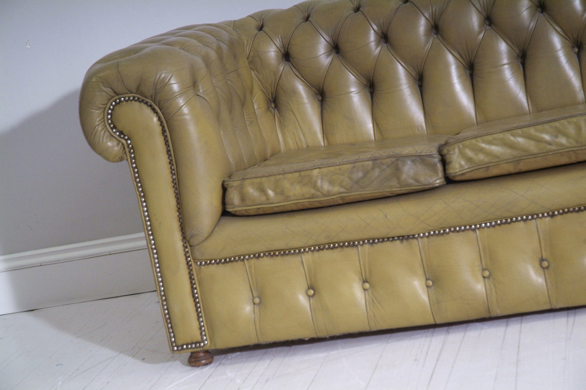 VINTAGE MUSTARD GREEN SOFA