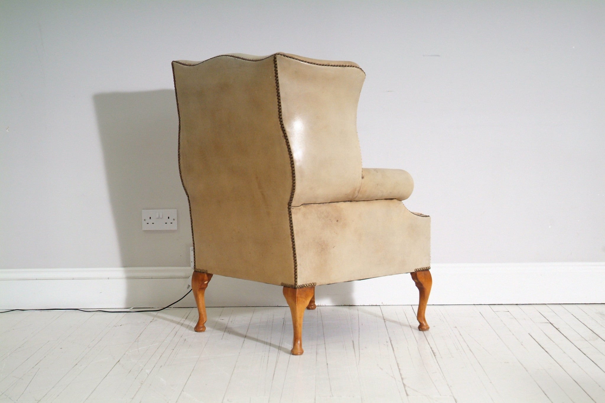 VINTAGE WING BACK QUEEN ANNE CHAIR : PARCHMENT