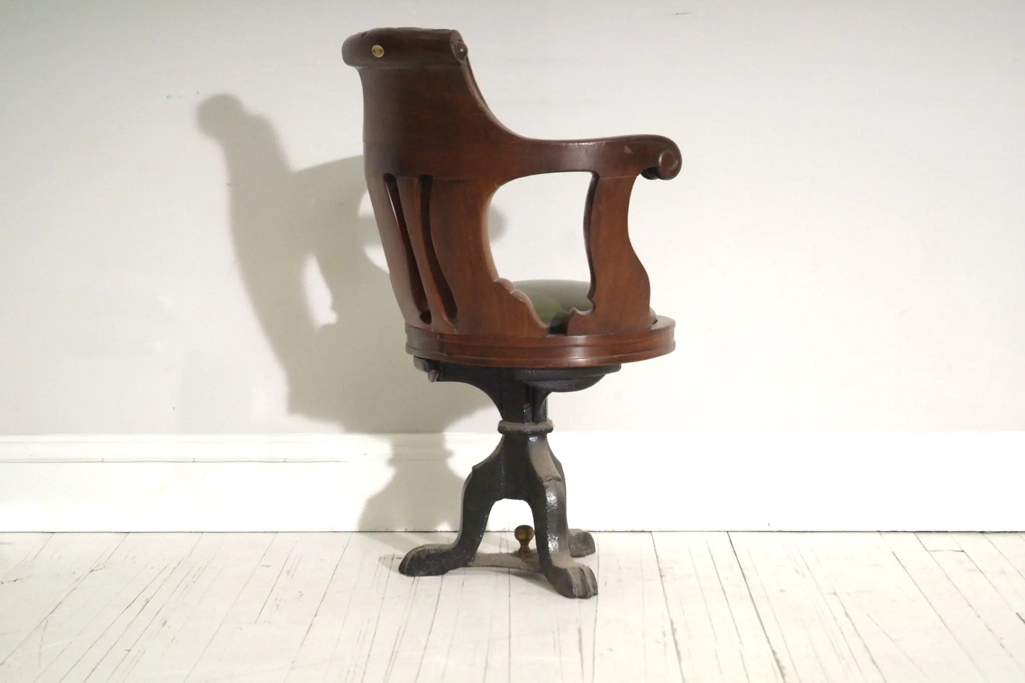 Captains Chair Rocker Antique Captains Chair – Robinson of England