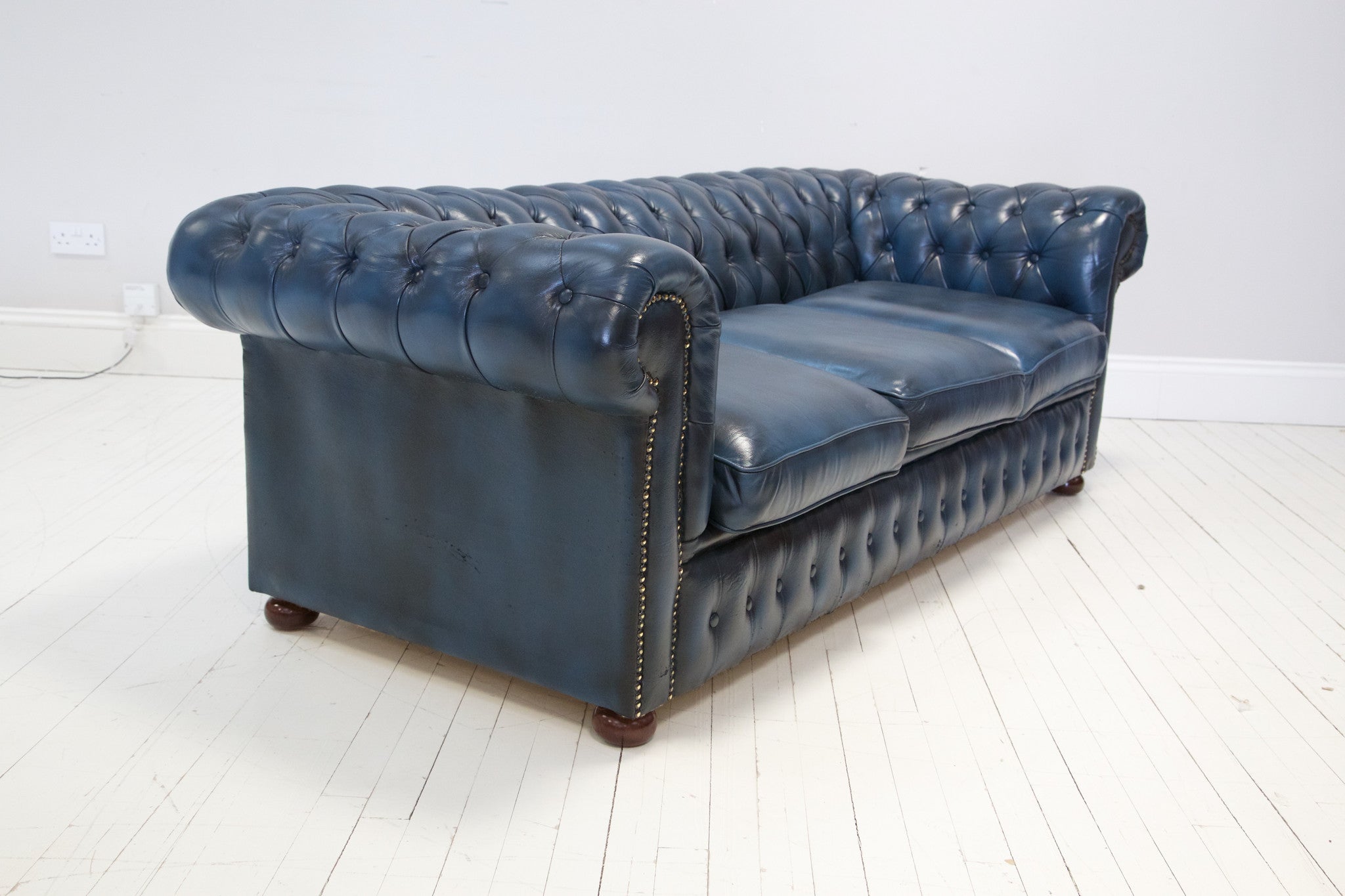 BEAUTIFULLY RESTORED THREE SEAT CHESTERFIELD