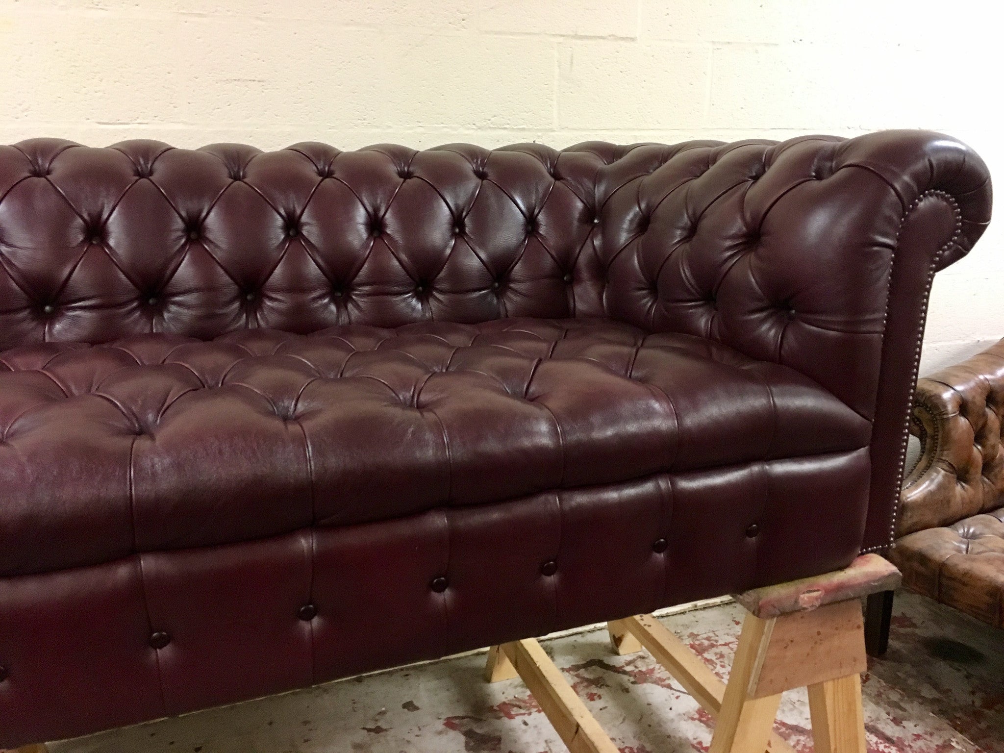 Mr Collins Restored Chesterfield – Byron Red Wine