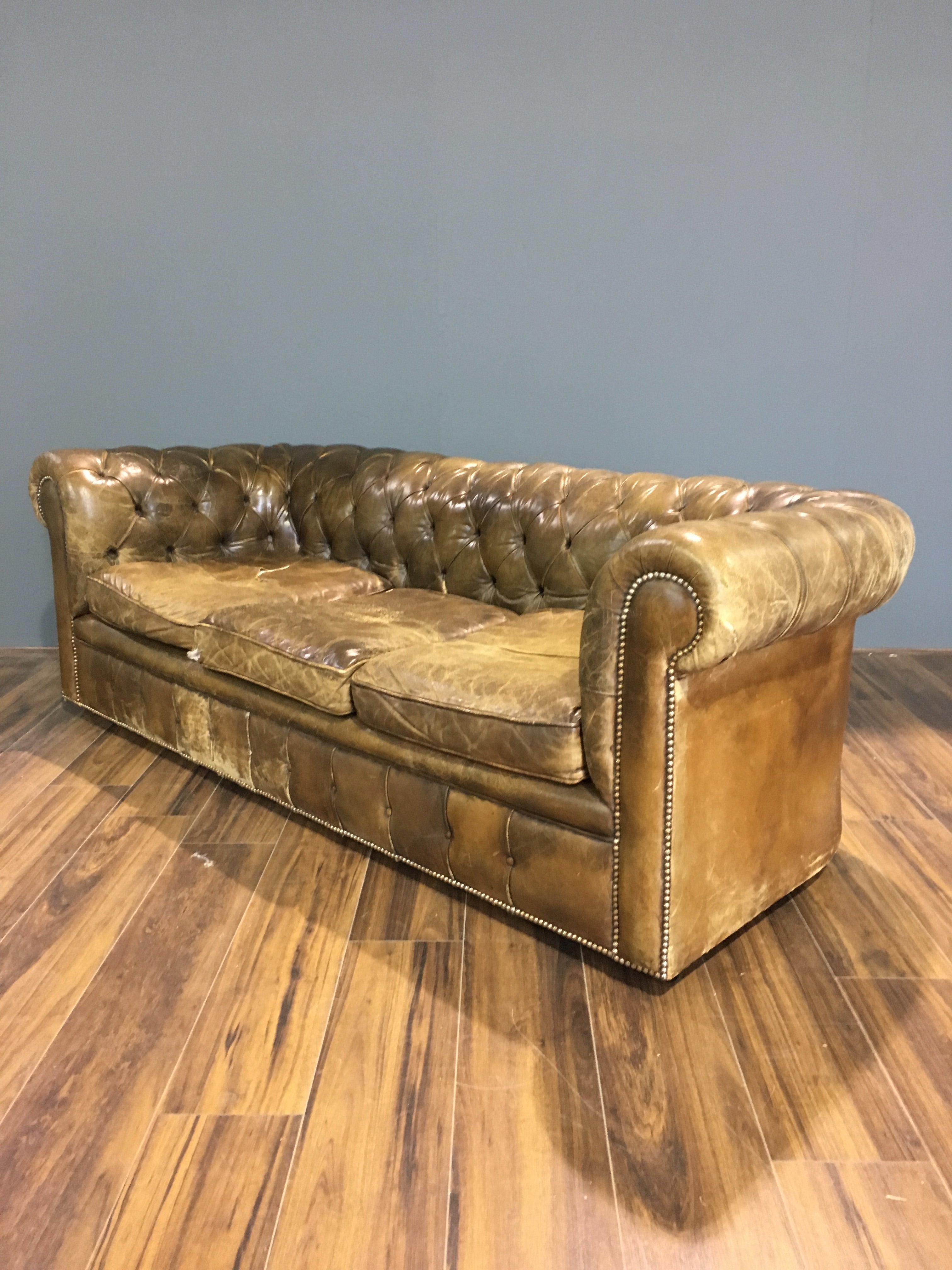 MidC Vintage Sofa in Original Leather