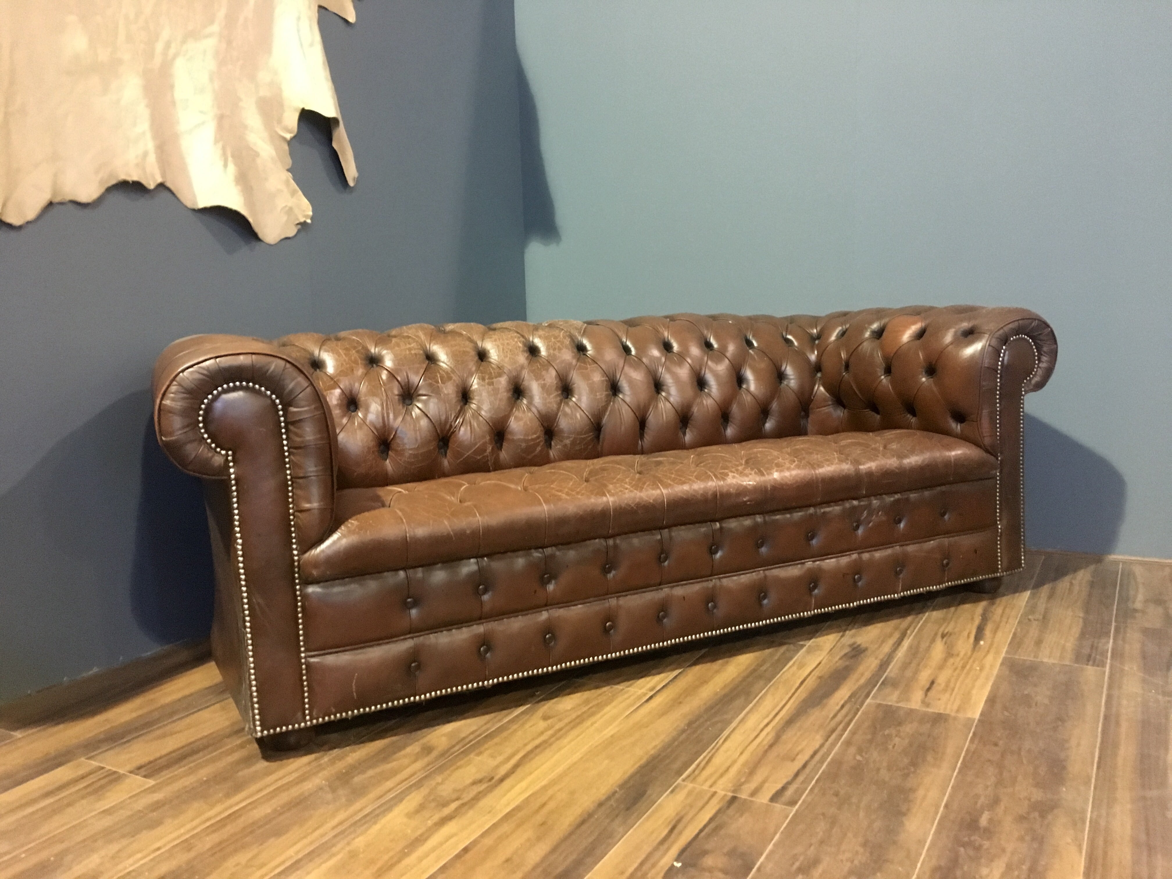 Lovely Conker Tan MidC Chesterfield