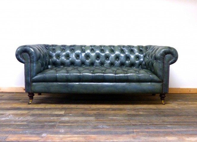 THE WILMINGTON SOFA: OLIVE GREEN