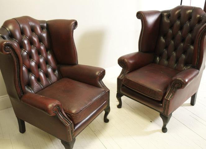 LOVELY PAIR OF RED WINE QUEEN ANNE CHAIRS