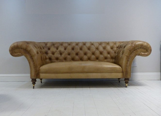 THE PALMERSTON CHESTERFIELD SOFA