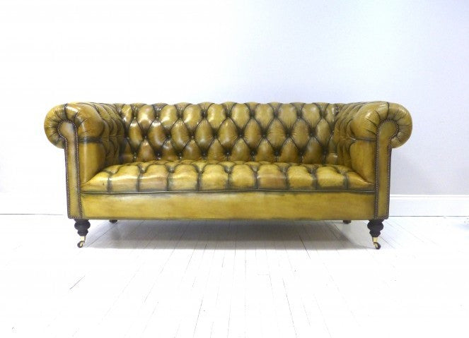 WILMINGTON SOFA : GOLDEN TAN