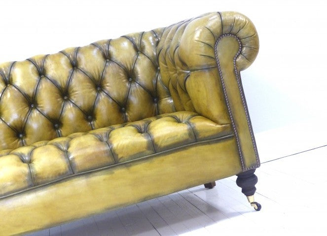 WILMINGTON SOFA : GOLDEN TAN