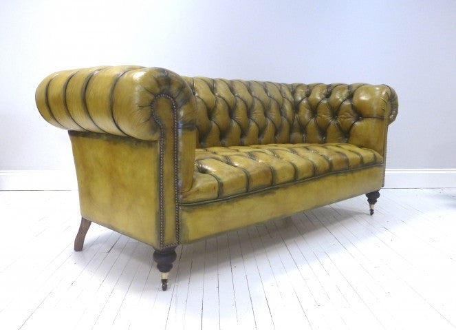 WILMINGTON SOFA : GOLDEN TAN