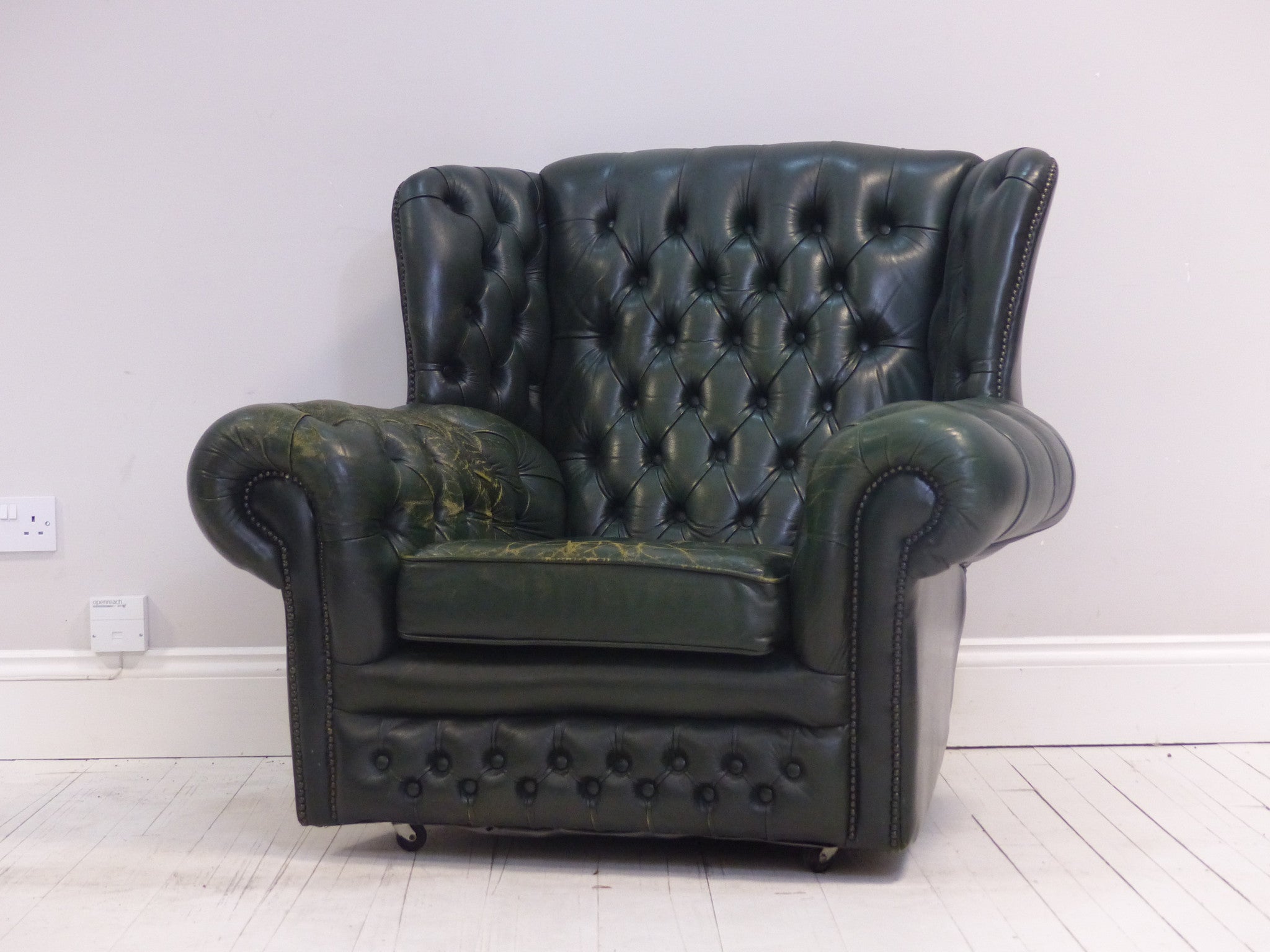 VERY COOL VINTAGE GREEN MONK’S CHAIR