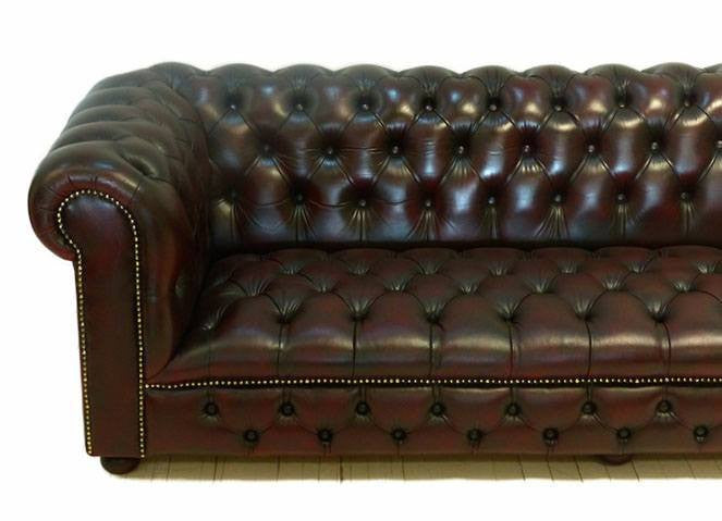 TRADITIONAL FOUR SEAT CHESTERFIELD