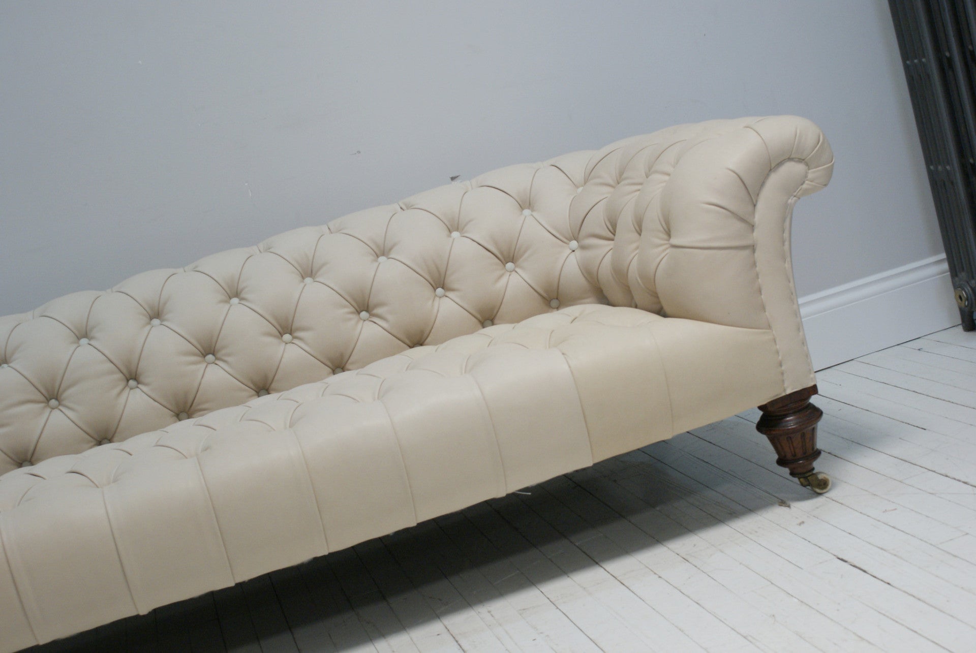 ANTIQUE WILLIAM IV CHESTERFIELD