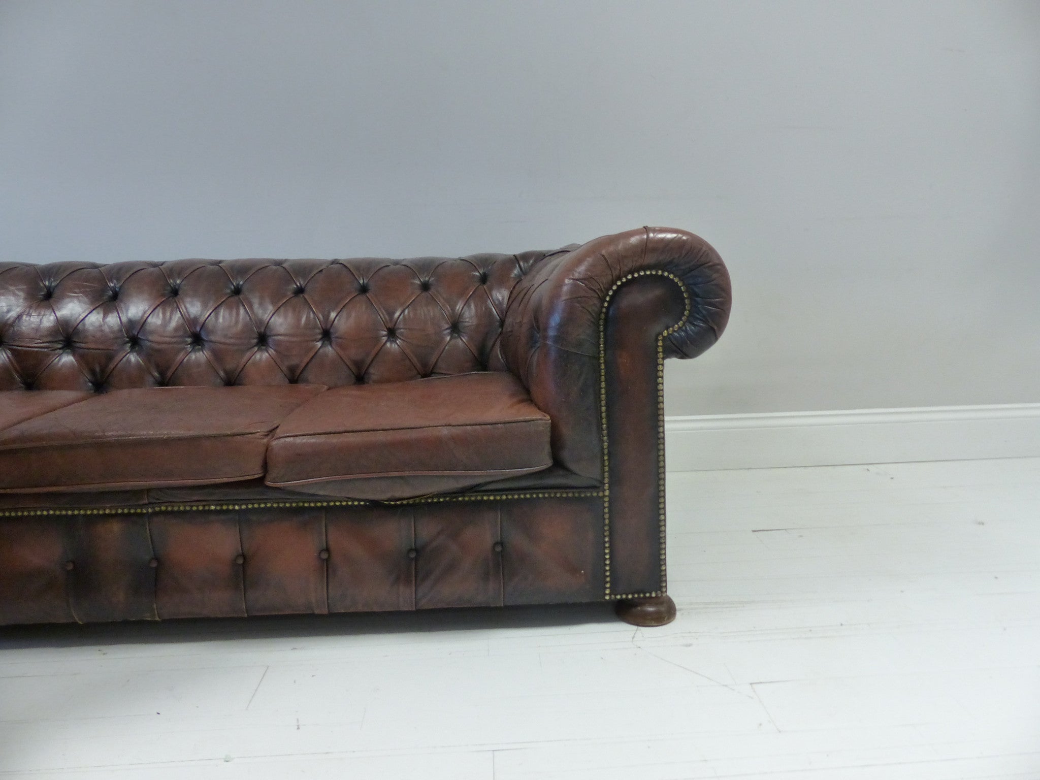 VINTAGE COIL SPRUNG CHESTERFIELD