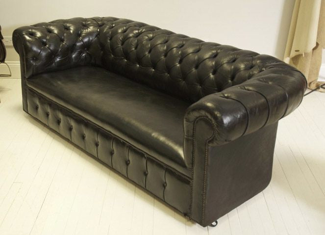 TRULY FANTASTIC EARLY 20TH CENTURY FULLY RESTORED SOFA