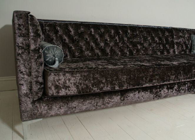 The Annabel Corner Chesterfield – Crushed Velvet